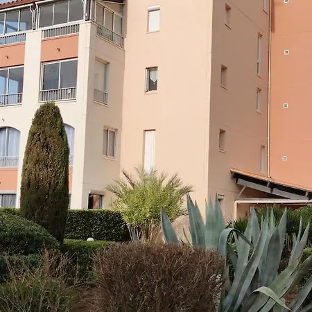 Appartement Plages A 190 M, Parking Prive, Belle Vue, Wifi. *