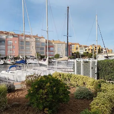 Plages A 190 M, Parking Prive, Belle Vue, Wifi. Appartement *